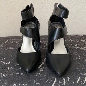 Guess bootie heels
